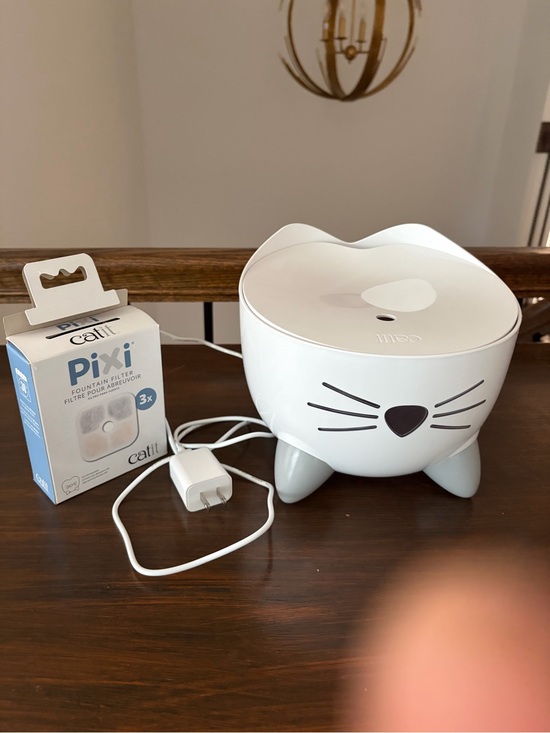 Other - Pixi White Cat-Shaped Pet Water Fountain
